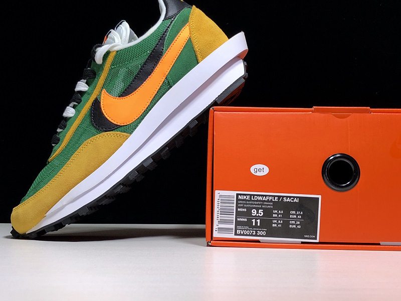 Sacai x Nike LVD Waffle Daybreak BV0073-300