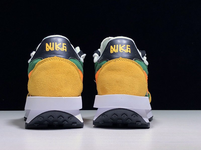 Sacai x Nike LVD Waffle Daybreak BV0073-300
