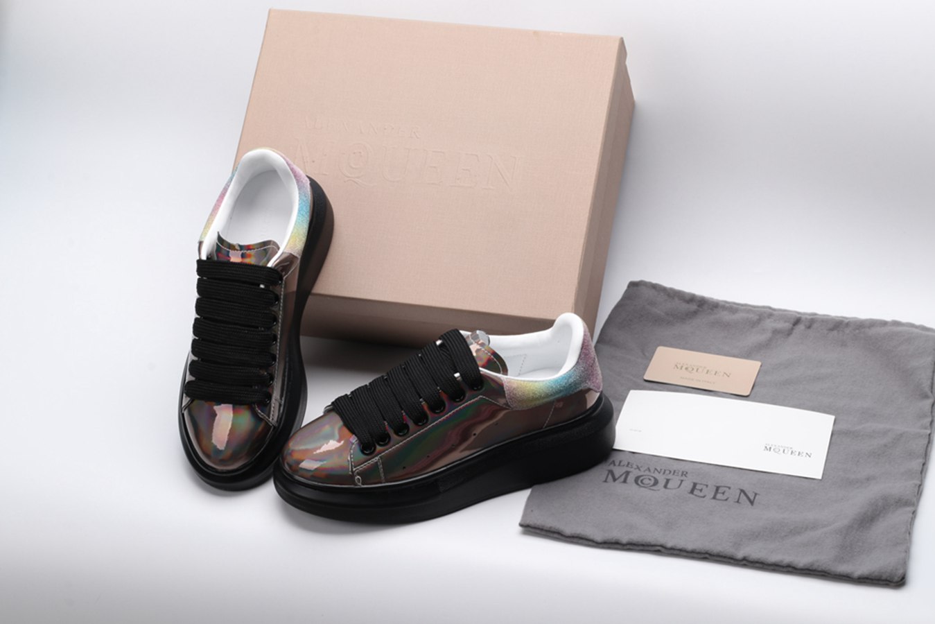 AMQ OVERSIZED SNEAKER