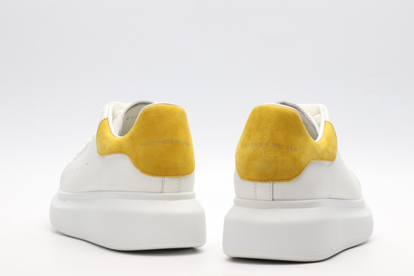 AMQ OVERSIZED SNEAKER Yellow heel