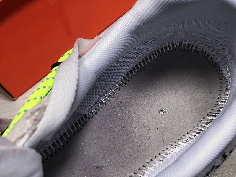 Off-White x Nike Zoom Terra Kiger 5 CD8179-100