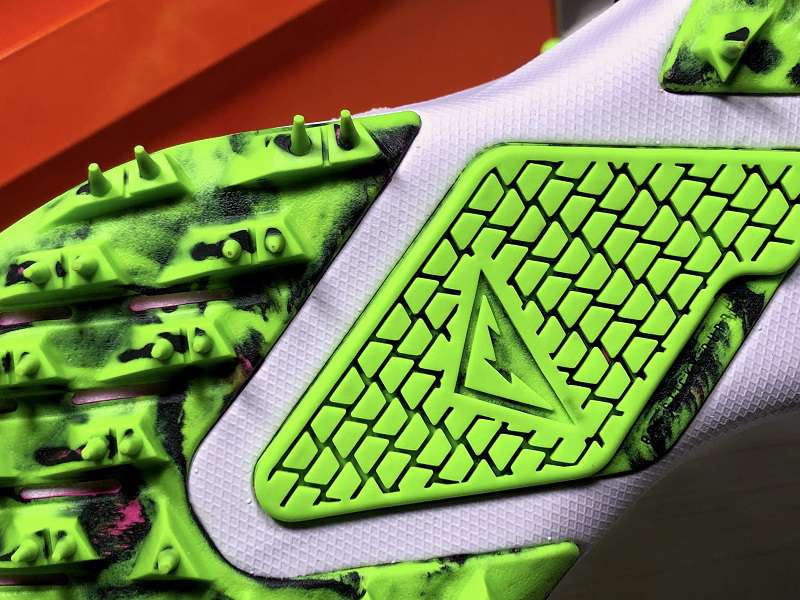 Off-White x Nike Zoom Terra Kiger 5 CD8179-100