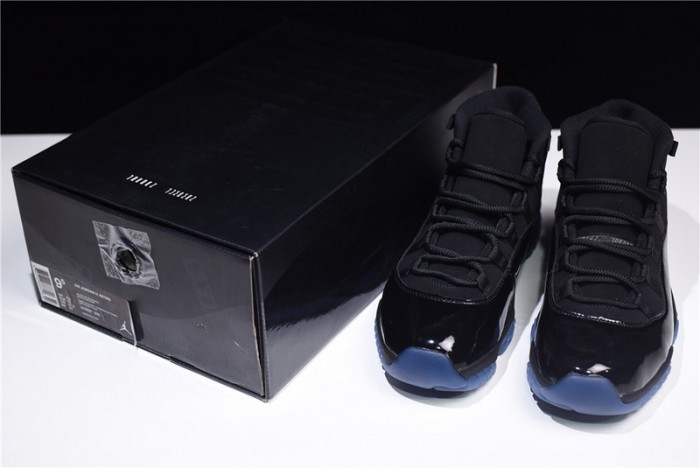 Air Jordan 11 "Cap and Gown" black 378037-005