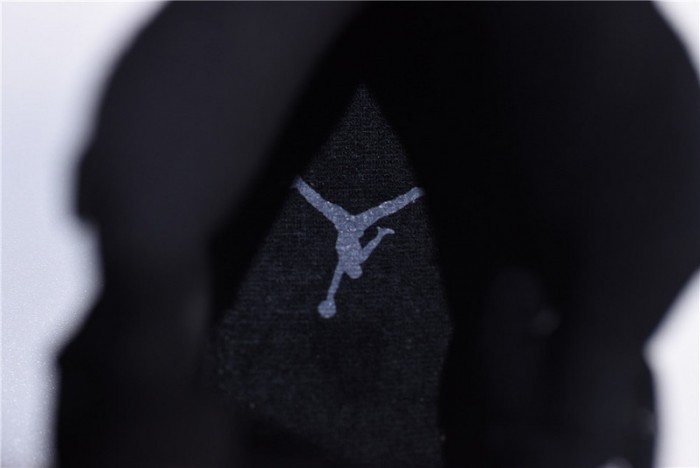 Air Jordan 11 "Cap and Gown" black 378037-005