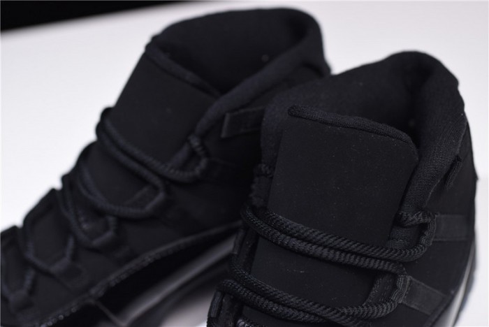 Air Jordan 11 "Cap and Gown" black 378037-005