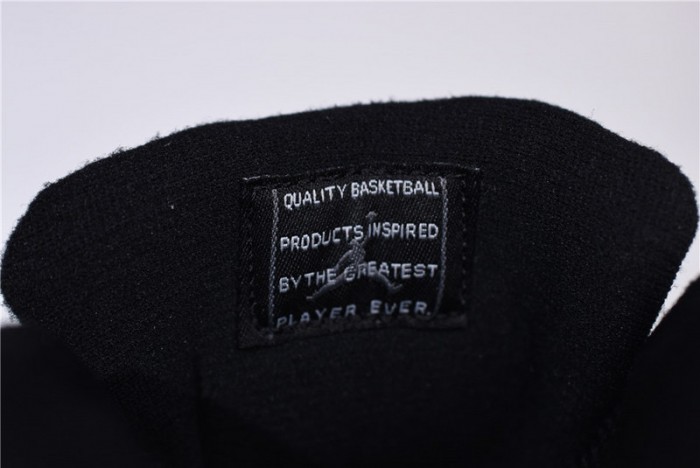 Air Jordan 11 "Cap and Gown" black 378037-005