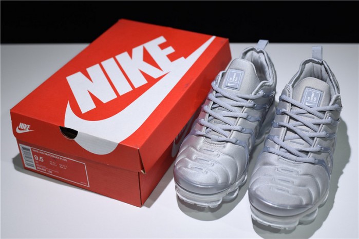 Nike VaporMax Plus "Triple White" Pure Platinum mens 924453-100