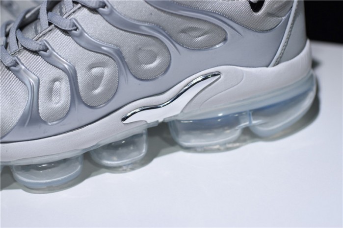 Nike VaporMax Plus "Triple White" Pure Platinum mens 924453-100