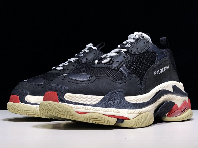 BLG 17FW TRIPLE S TRAINER  BLACK/ RED MENS W05M23972