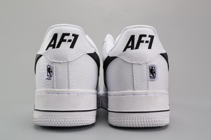 Nike Air Force 1 ´07 LV8 NBA Sz 18 White/ Black Athletic Shoes 823511-103