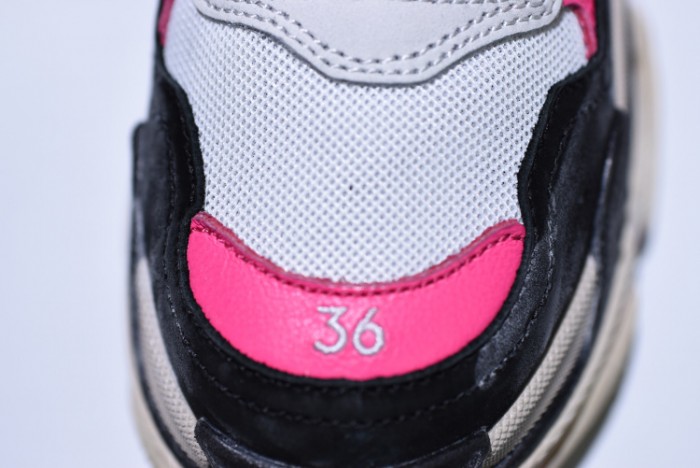 BLG 17Fw Triple S Black Pink Women Sneaker 483523-W06E3-8080