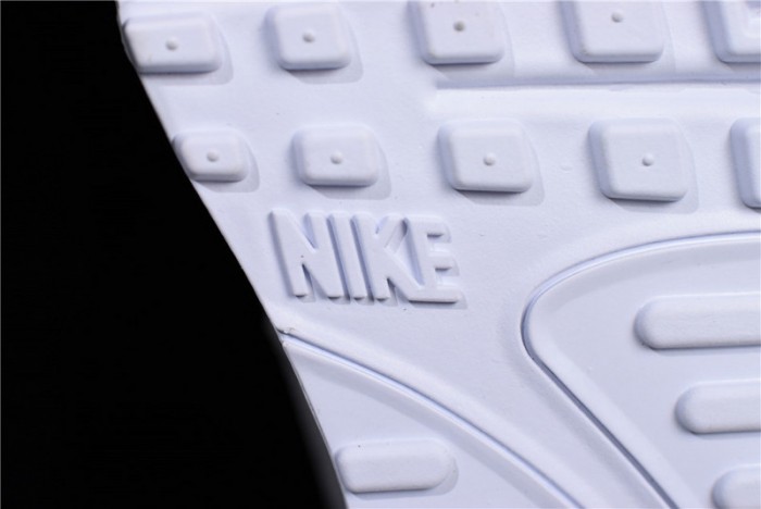 Nike Air Max 90 Essential | White 537384-111