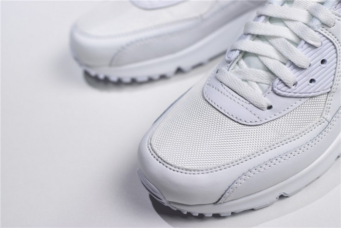 Nike Air Max 90 Essential | White 537384-111
