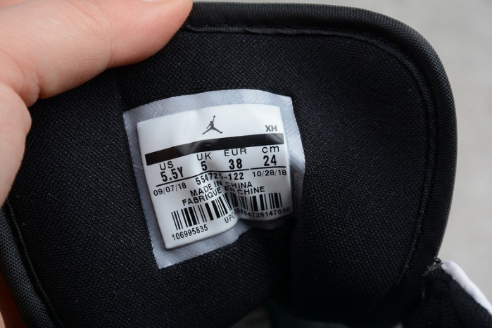 Air Jordan 1 Mid BG ´Hyper Jade´ - Air Jordan - 554725-122