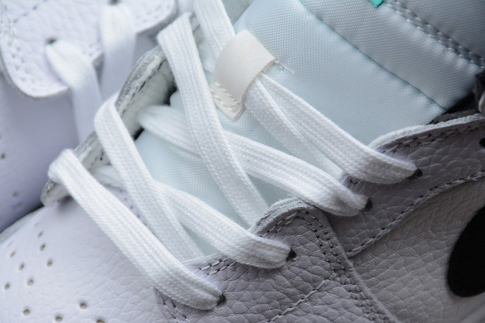 Air Jordan 1 Mid BG ´Hyper Jade´ - Air Jordan - 554725-122