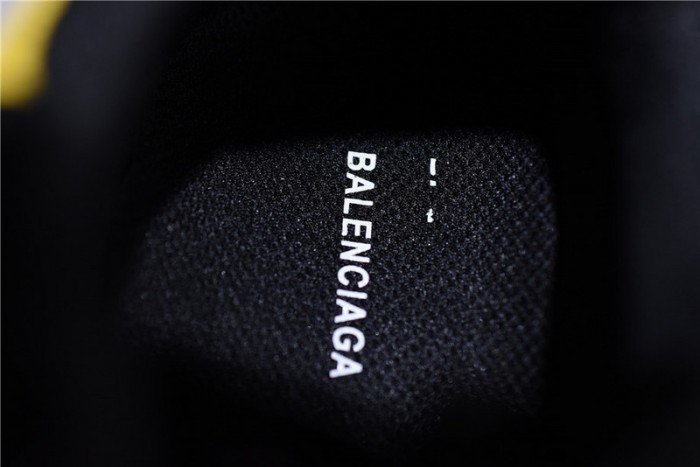 BLG Triple-S Sneaker 2.0 52403 W09T 212