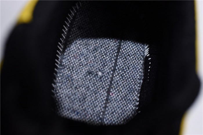 BLG Triple-S Sneaker 2.0 52403 W09T 212