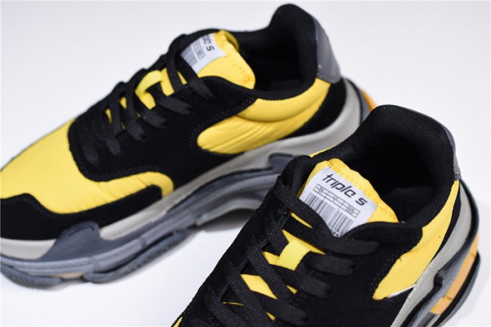 BLG Triple-S Sneaker 2.0 52403 W09T 212