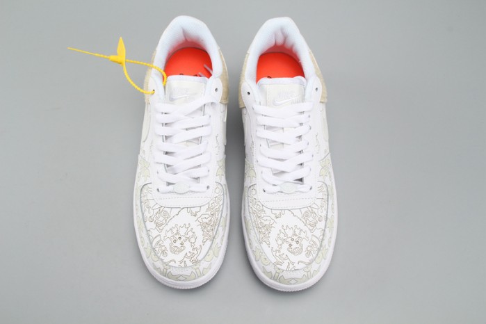 NIKE AIR FORCE 1’07 LV8 SUEDE WHITE A09281-100