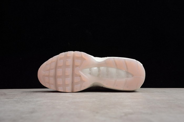 NIKE womens AIR MAX 95 DELUXE "PARTICLE ROSE" Particle Rose AA1103-600