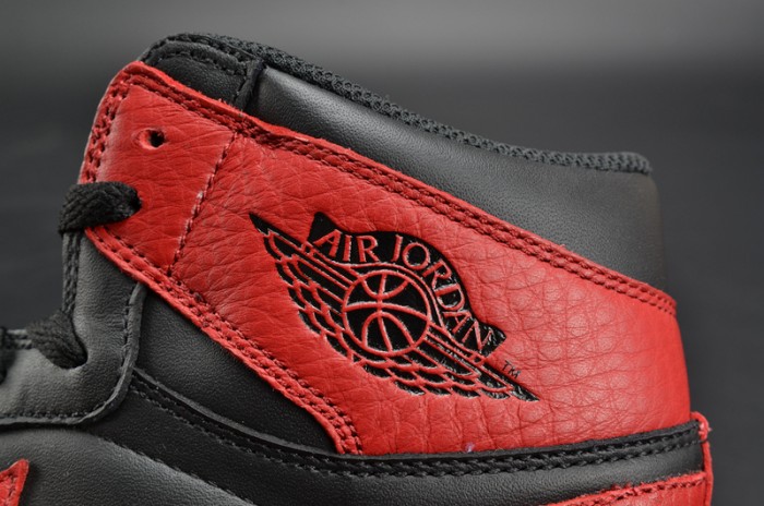 Air Jordan 1 Retro High OG "Banned" red mens 555088-001