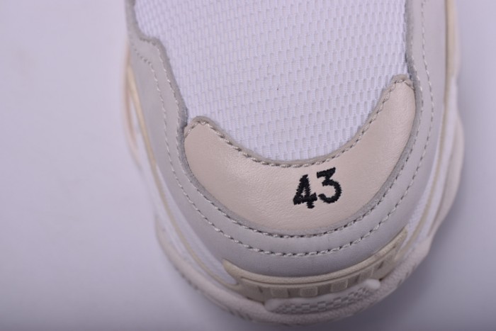 BLG 17FW TRIPLE S"CREAM" 490671-W06F1-9000