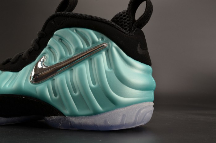 Nike Air Foamposite Pro "Island Green" Metallic Platinum mens 624041-303