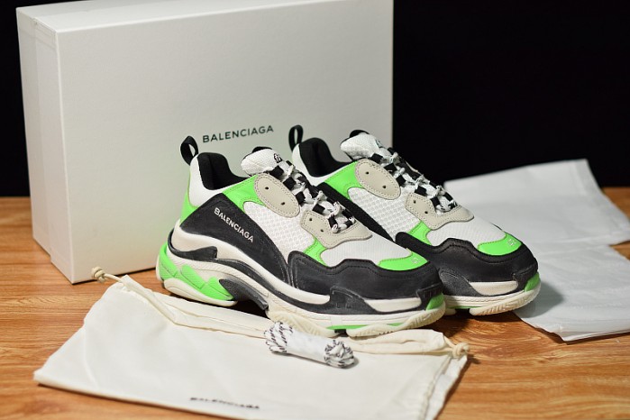 BLG TRIPLE S 483513-W06E1