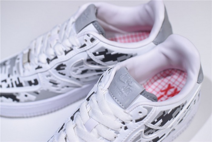 Air Force 1 Low Premium 08 Qs ´Digi Camo´ - Nike - 520505-100