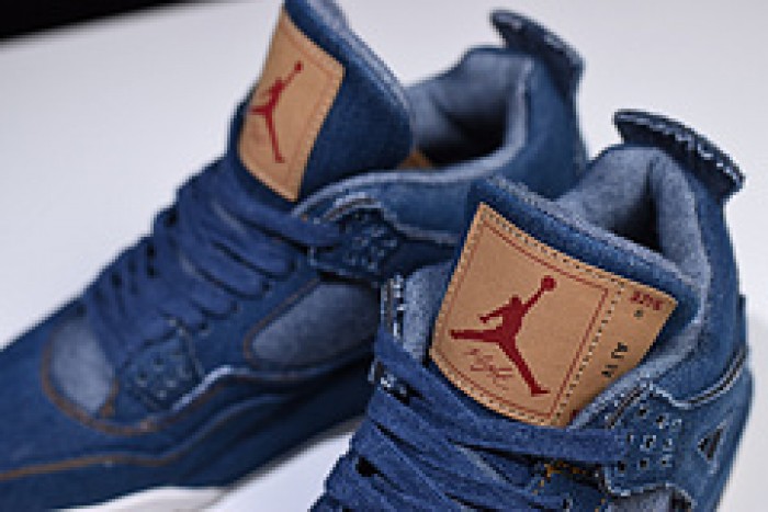 Levi´s x Nike Air Jordan 4 Denim AO2571-401