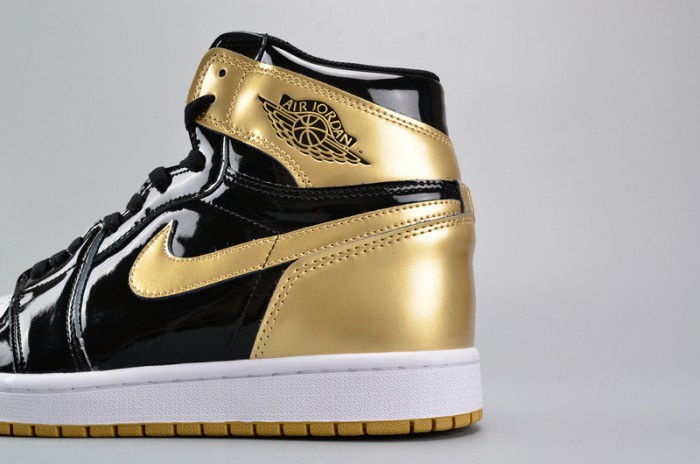 Air Jordan 1 Retro High OG NRG ComplexCon "Top 3 Gold" 861428-001