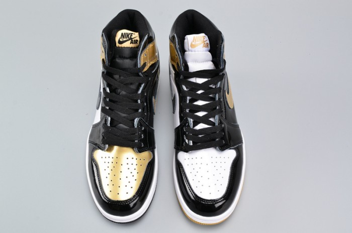 Air Jordan 1 Retro High OG NRG ComplexCon "Top 3 Gold" 861428-001