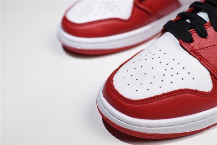 The Air Jordan 1 Rebel "Chicago" red AT4151-100