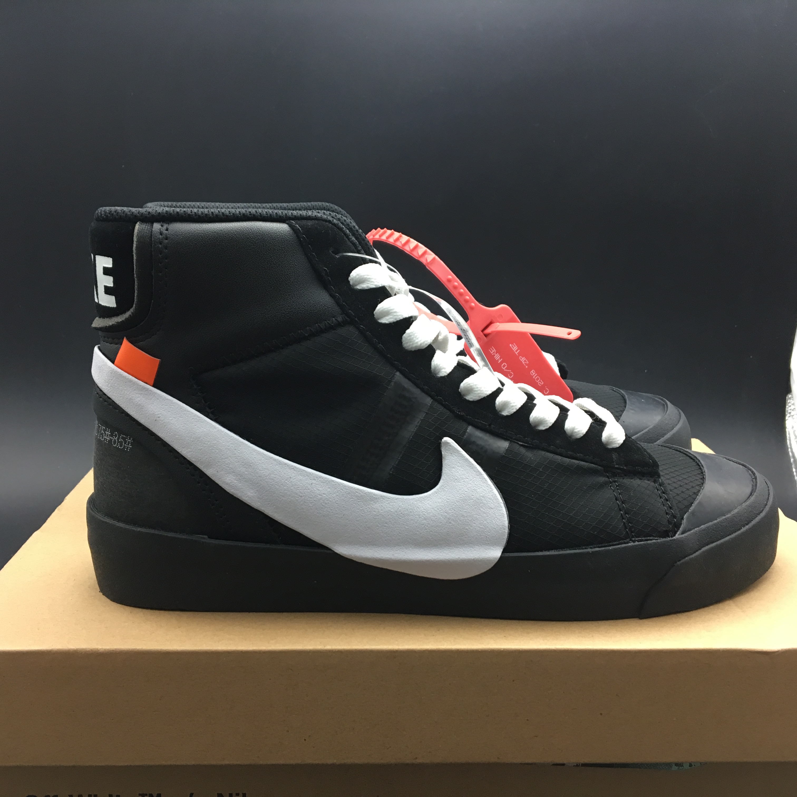 Off-White Nike Blazer Black AA3832-001