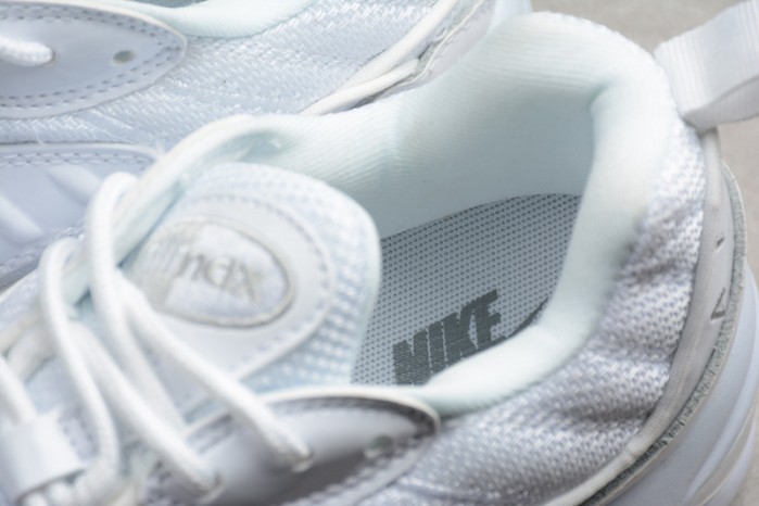NIKE AIR MAX 98 "TRIPLE WHITE" Pure Platinum-Black-Reflect Silver 640744-106