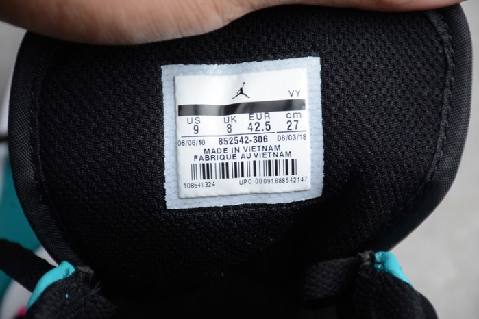 Air Jordan 1 Mid South Beach 852542-306