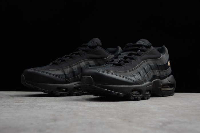 Nike mens Air Max 95 Premium SE BLACK/GOLD 924478-003