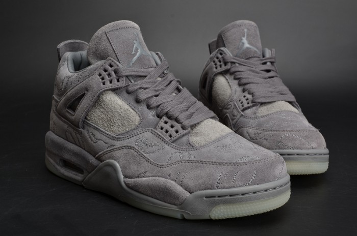 KAWS x Air Jordan 4 "Cool Grey" 930155-003