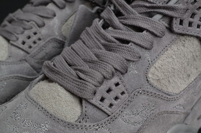 KAWS x Air Jordan 4 "Cool Grey" 930155-003