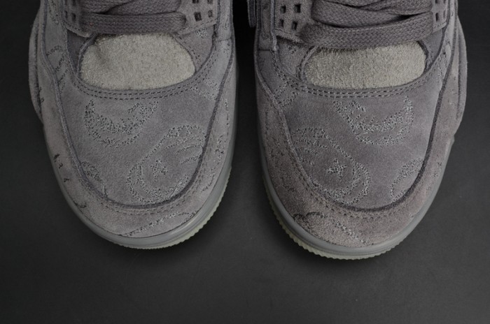 KAWS x Air Jordan 4 "Cool Grey" 930155-003