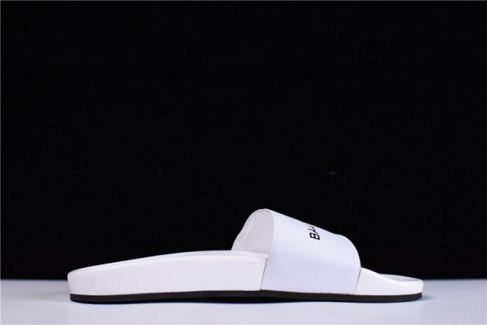 BLG Logo leather slip-on sandals 72ZE-C329
