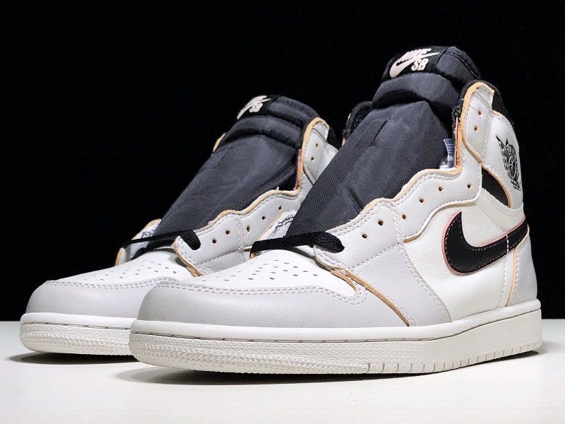 Jordan 1 Retro High OG Defiant SB Light Bone CD6578-006