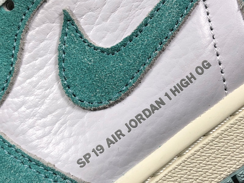 Air Jordan 1 Retro High OG ´Turbo Green´ - Air Jordan - 555088-311