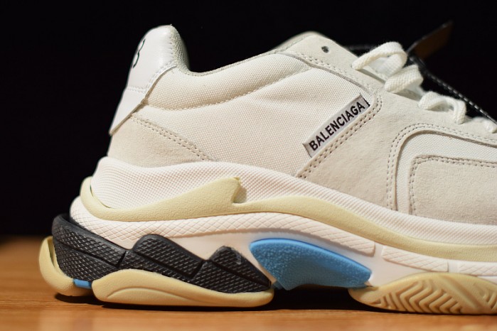 BLG Triple S White Suede 500597 W0971 9000