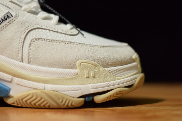BLG Triple S White Suede 500597 W0971 9000