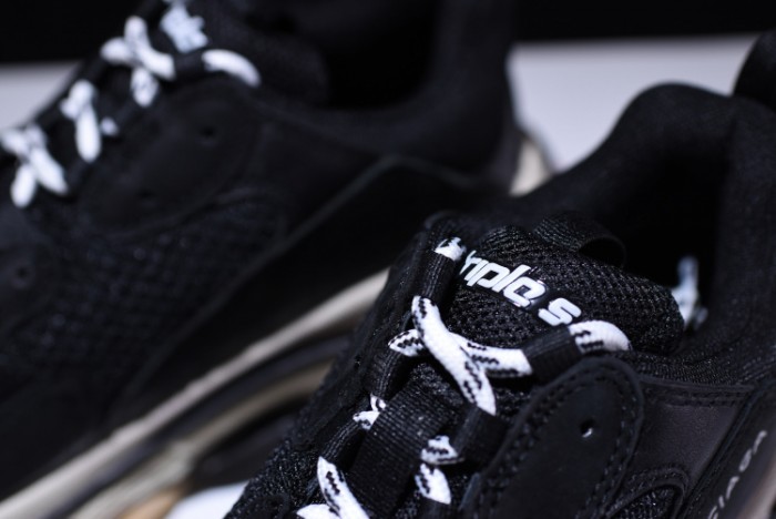 BLG TRIPLE S W06E1-1000