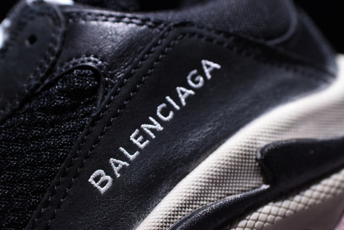 BLG TRIPLE S W06E1-1000