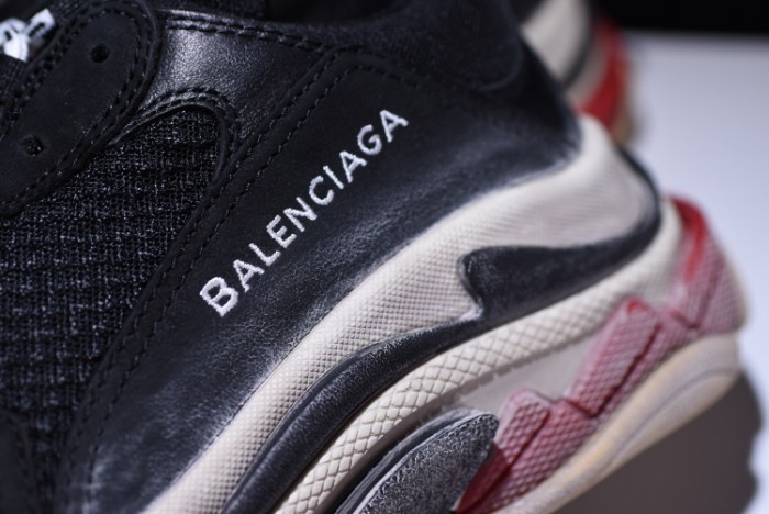 BLG TRIPLE S W06E1-1000