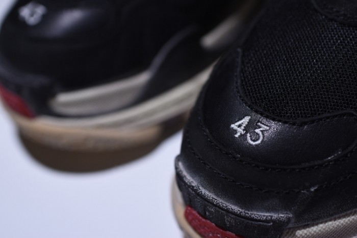 BLG TRIPLE S W06E1-1000