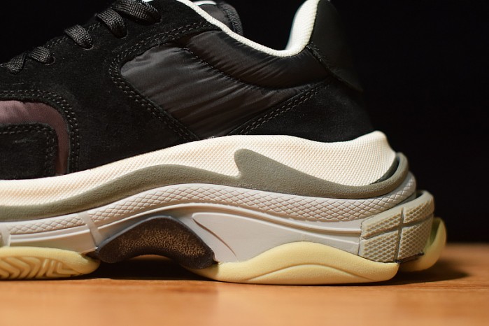 BLG Triple S Black Burgundy 514008 W09S1 1058